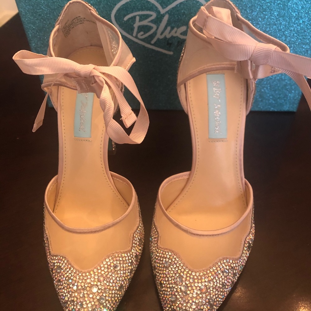 Iris Rhinestone Pump